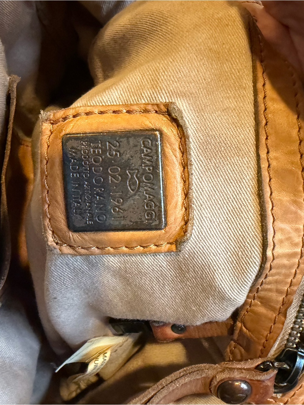 Campomaggi Woven Leather Shoulder Bag in Tan - Picture 8 of 13